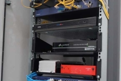 RACK-CON-SISTEMA-GPON-OFS
