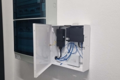 box-da-interno-per-gestione-quadro-elettrico-ofs
